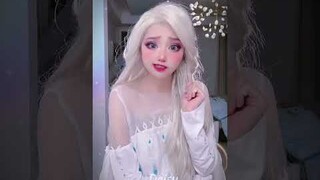 DISNEY PRINCESS ELSA COSPLAY SO BEAUTIFUL