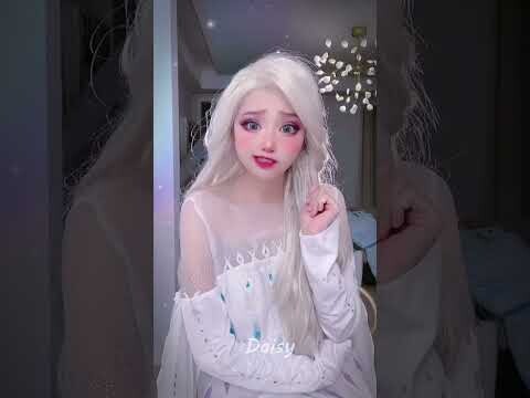 DISNEY PRINCESS ELSA COSPLAY SO BEAUTIFUL