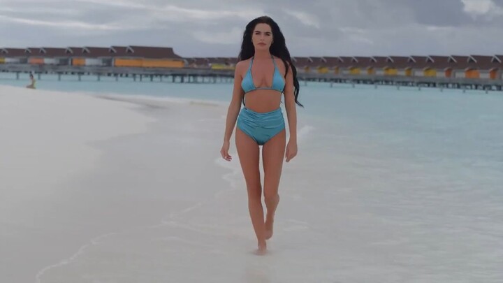 Top Model _ Charlotte Moore Hottest Looks