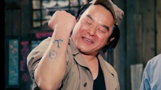 “Aku tidak bisa melawan orang asing, masak aku juga tidak bisa melawannya kamu?”