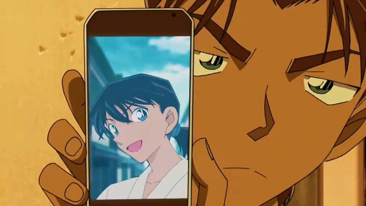 Kudo Shinichi's fake death information is trending on the Internet and his true identity is facing e