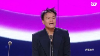 Berbicara sepenuhnya dalam bahasa Mandarin! Pada tanggal 22 Agustus, JYP meraih penghargaan Pemimpin