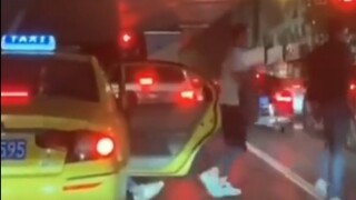 两条腿各走各的