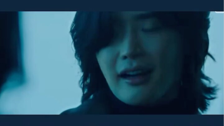 Lee Jong-suk with his Long Hair #totallyhandsome#thewitchpart2#mypersonalfavorite