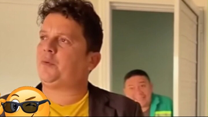 Quando o Patrão atrapalha meu sono da tarde kkkkk
