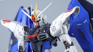 การชาร์จพลังศรัทธามากกว่า 300 หยวนมีค่าหรือไม่? Bandai FM Shanghai Statue Freedom Gundam GCP Gunpla 