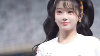 If the Chinese national football team had such a cheerleading team, they wouldn't have lost 0:7.