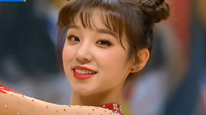 Khoảnh khắc rực rỡ thời đầu debut của Song Yiqi! Từ cô gái bình thường trở thành sao hạng A! Đã khiế