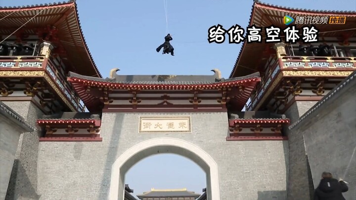 王鹤棣我是自己的金牌替身 发烧仍然坚持不用替身