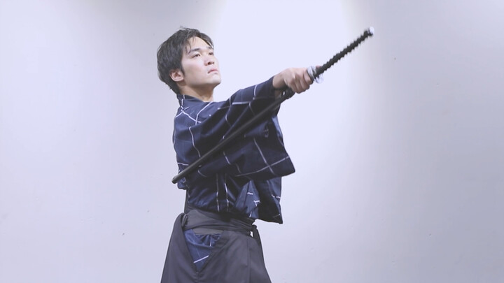 رقصة السيف «سماء الثلج»