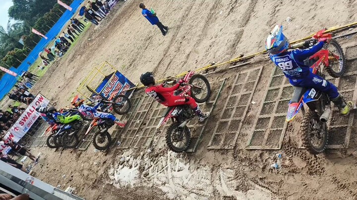 #MOTOCROSS #MAXXIS