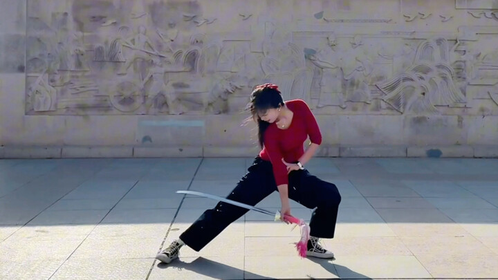 So far, this is the most beautiful Sword Dance episode I’ve ever seen.