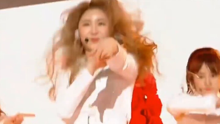 [ภาพสีสมบูรณ์] 6 ปี สายสัมพันธ์บนเวทีของพี่น้องได้ปรากฏชัดเจนในขณะนี้...