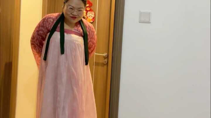 โอ้ ฉันว่างอยู่แล้ว งั้นฉันจะโชว์ให้สามีดูสักหน่อย เขาโชคดีมาก #เต้นรำคลาสสิก #เต้นรำ #เต้นรำเพื่อสา