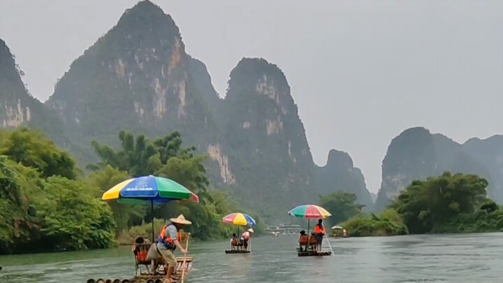 桂林，遇龙河漂流！