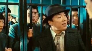Nam diễn viên giỏi nhất thì khác, anh ta có thần thái mạnh mẽ và rất hống hách.
