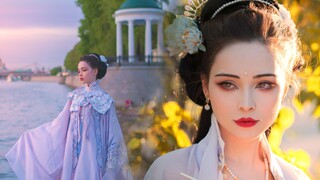 Cosplay Pakaian Han-Tari Tarian China di Taman Nasional Gorky