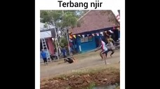 Video Lucu Dari Warga Negara Indonesia Yang Absurd Dan Bikin Ngakak Parah Dehh Kelakuannya