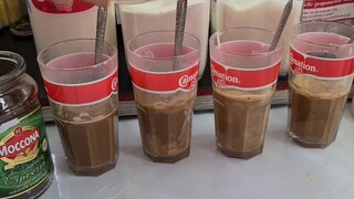 ชงขาย กาเเฟเย็นจากผงกาแฟ        มอคโคน่า