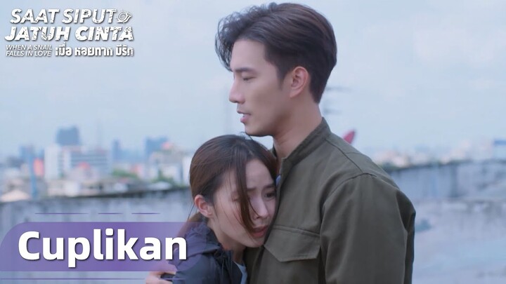 When a Snail Falls in Love 2023 | Cuplikan EP01 Datang Untuk Menyelamatkan Dirimu | WeTV【INDO SUB】