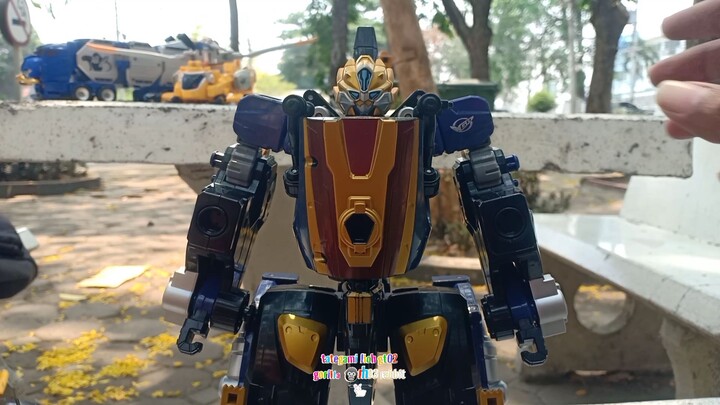 11款強力間諜機器人DX Go-Busters King套裝 go-busters