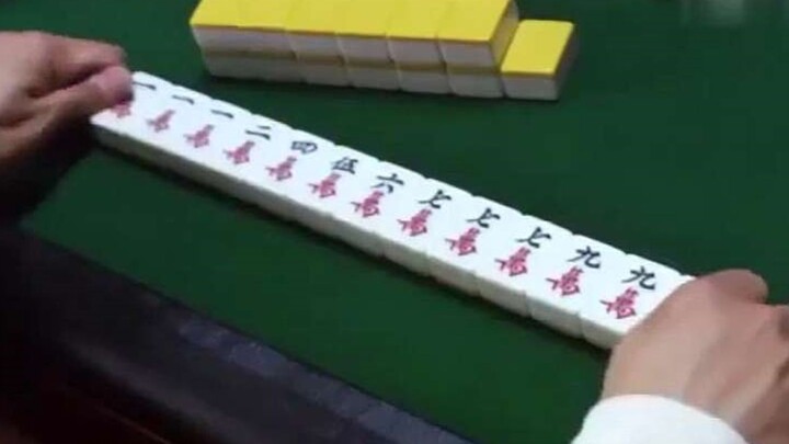 三个洋人打麻将，用摩斯密码作弊，没想这个中国人更牛！