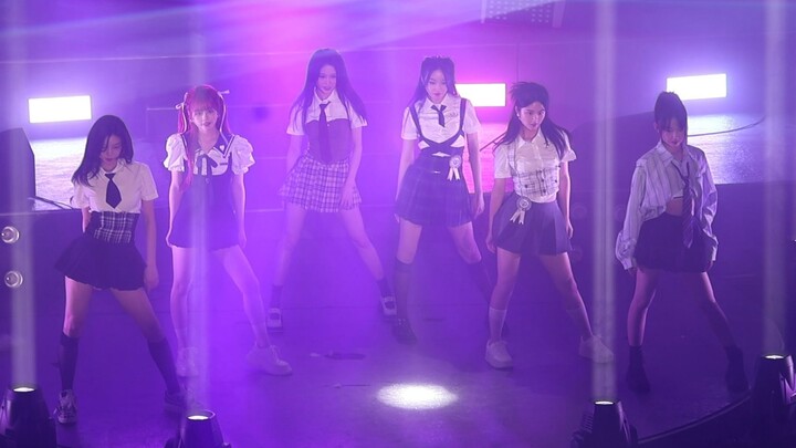 [Lehua Girl Group NAME] Direct shot from onplay stage. How did you know I was watching the domestic 