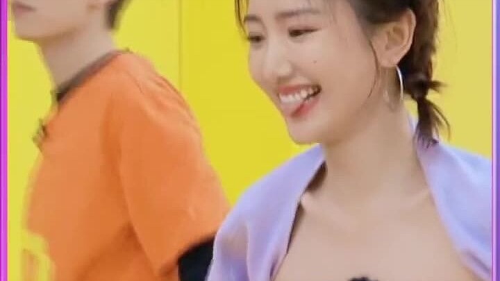 [Endorsed by ZNDO and Mao Xiaotong] As expected, no one can resist a sweet girl like Xiaotong!
