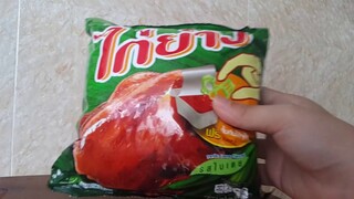 Thử 5 loại SNACK THÁI mua trong Mega Market | Ăn Liền TV