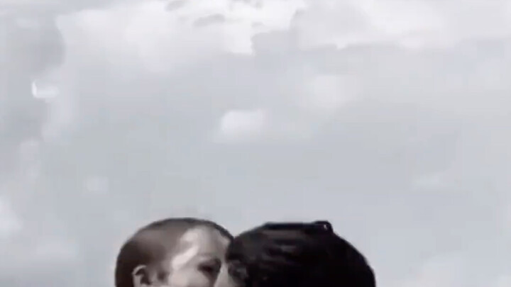 «في اللحظة التي يذوب فيها الجليد، تكون قبلتك حارقة للغاية»