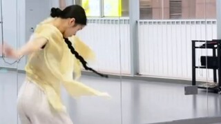 [Gai Gai] Gods have no sorrow or joy, but their eyes are full of affection. "Mountain Ghost" dance c