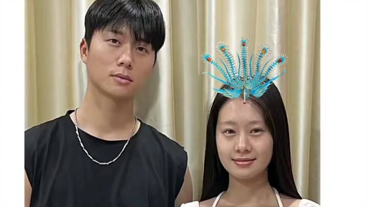 After I posted this wedding photoshoot on WeChat Moments, everyone thought I was filming a historica