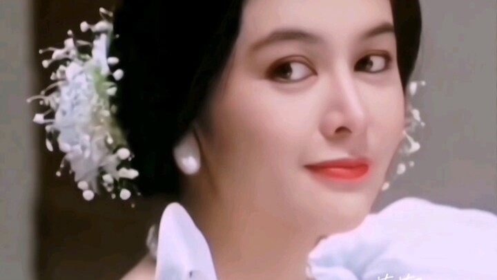 Zaman pertarungan para dewa, lihat saja betapa memesonanya paras selebriti Hong Kong kala muda yang 