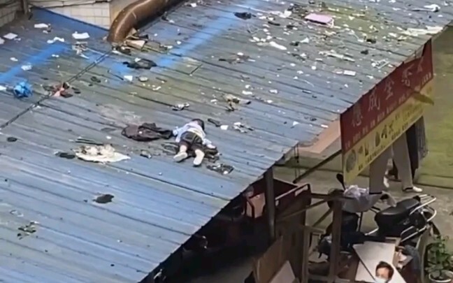 ต้องคอยดูลูกของคุณให้ดี ถ้าเกิดเรื่องขึ้นแล้วทุกอย่างก็สายไปเสียแล้ว