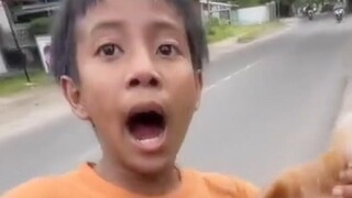 Tập thứ hai của "thử thách nhịn cười"
