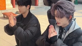 الإخوة الصغار يدعون بصدق، لكن محتوى أمنياتهم يزداد غرابة تدريجيًا؛ المتابعون يقولون: يبدو أن الأوهام