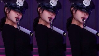 Han Lu, Black Dress and Short Skirt 1