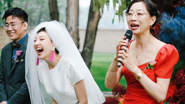 A Peking University graduate's 6-minute speech at her daughter's wedding