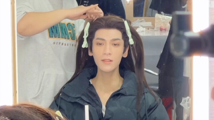 Can Hu Xianxu lend a bit of his “mute medicine” to Luo Yunxi?