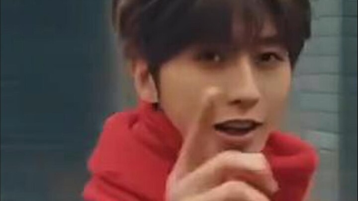 今天不玩梗了，带大家学习几个英文单词吧！