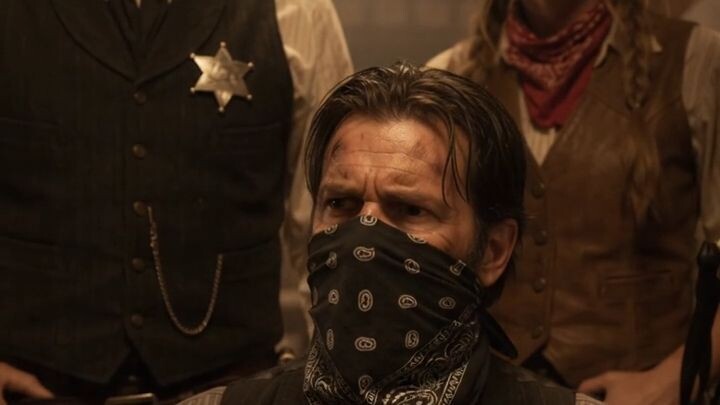 Outlaw Confronted By Sheriff In The Saloon,The Fun Was Over 🤠