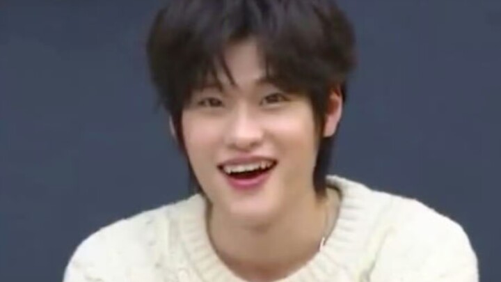 قيمة استوديو التدريب المفتوح تمامًا لـ «sohee»... (੭ ᐕ)੭ قوة سي إر أيضًا مذهلة جدًا لدرجة أن شي مو ي