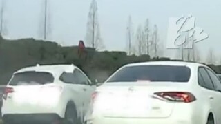 The navigation reminded me that "there is a car braking suddenly ahead" and an accident happened the