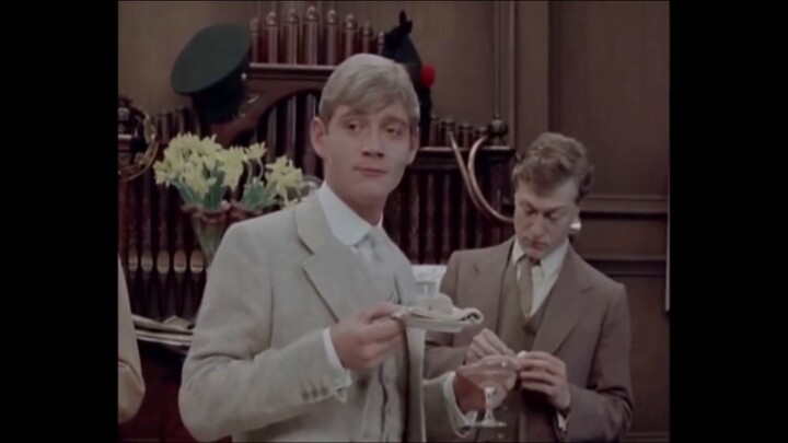 [Brideshead Revisited] Persahabatan Hebat Yang Tersembunyi