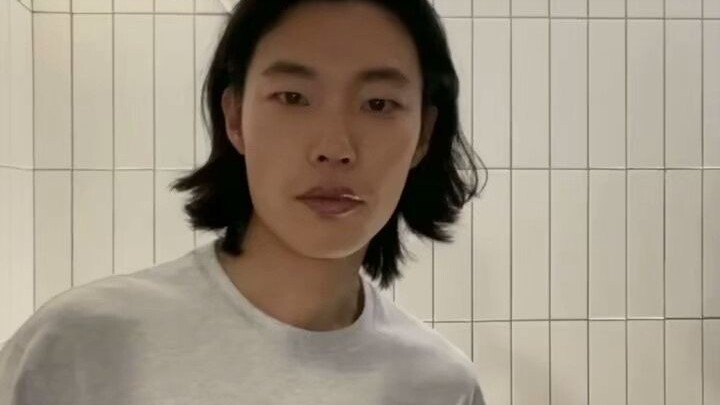 【Yoo Jun-sang】Biến hình cho mọi người xem nào!!