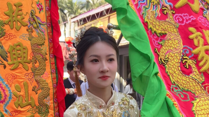 คุณให้ชาวแต้จิ๋วตื่นนอนตอนหกโมงเช้าไปทำงาน เธออาจทำไม่ได้ แต่ถ้าคุณให้เธอเข้าร่วมงานเทศกาลแห่เจ้าและ