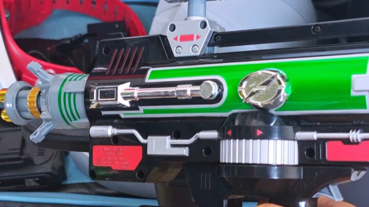 The toys from 19 years ago are no longer moving.