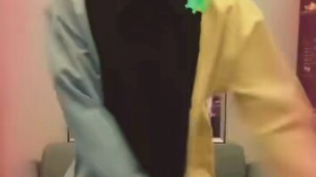 Zhao Yong's "Lying Down" Dance (Live Version)