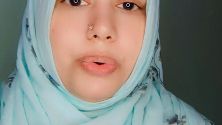 Aurat to har hall mein badnaam Hain😀