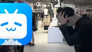 gojo mewing Di dunia nyata cek